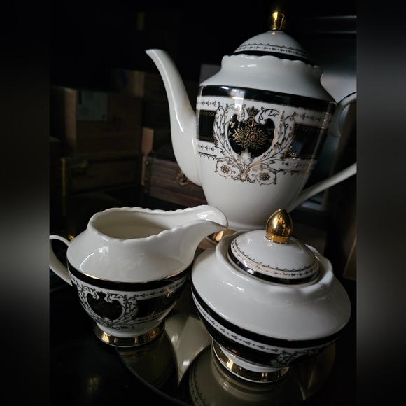 NIB Angioletti Designs Black Gold Scallop Porcelain 3-Pc Tea Set Teapot Sugar - Picture 3 of 14